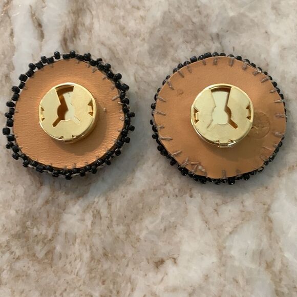 2 Vintage Indian Beaded Button Covers - Picture 4 of 4